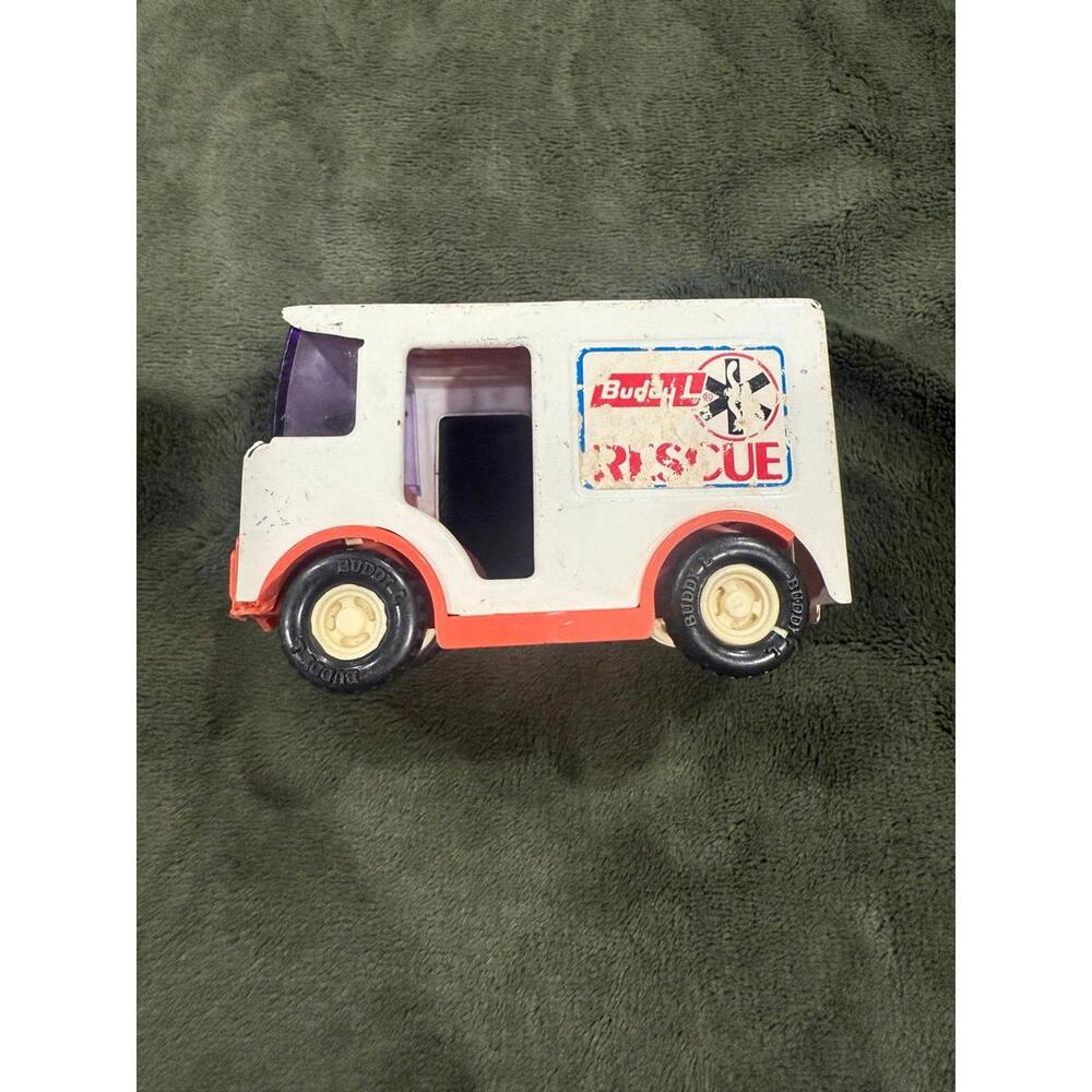 VINTAGE BUDDY L TOY DIECAST RESCUE VEHICLE TRUCK AMBULANCE